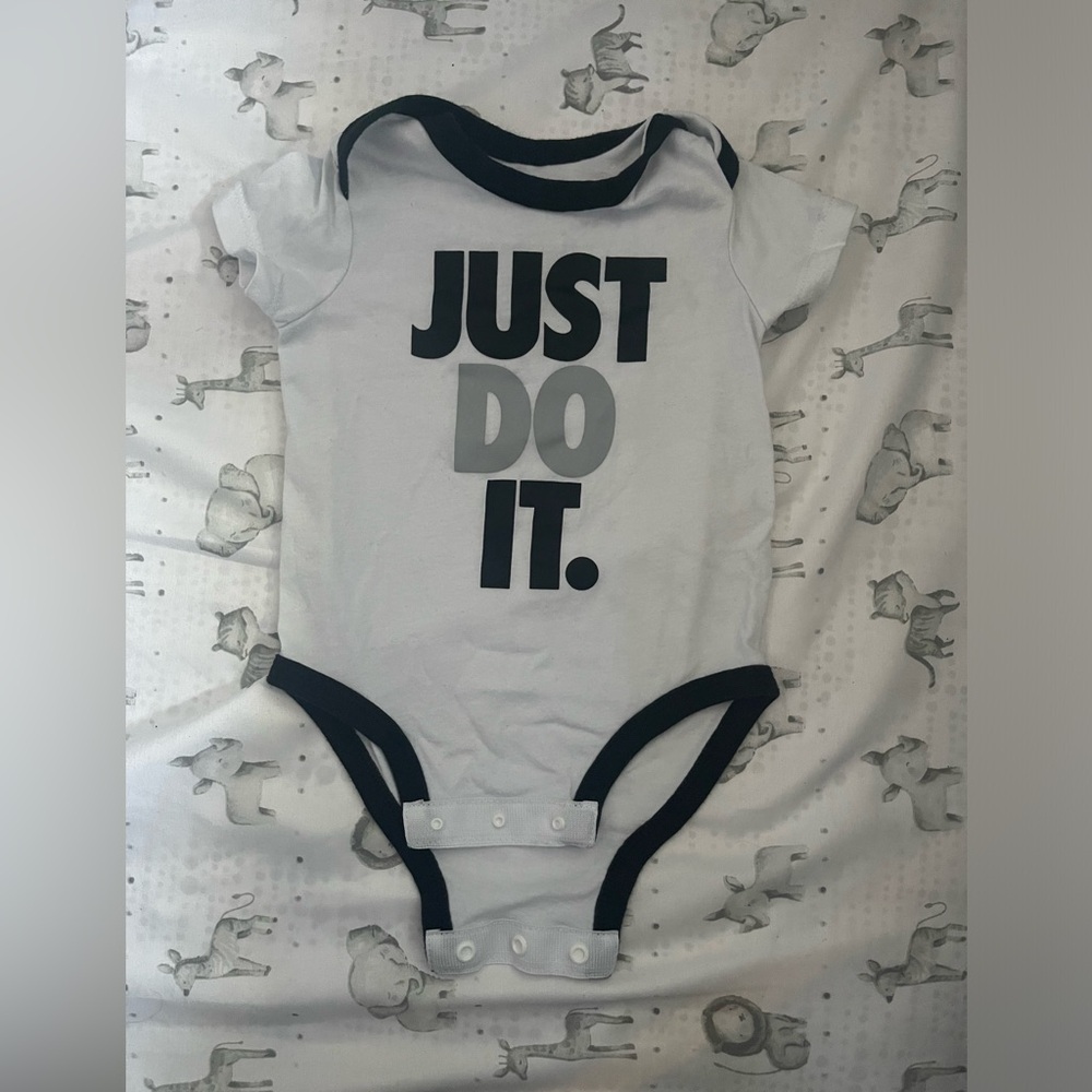2 nike onesies